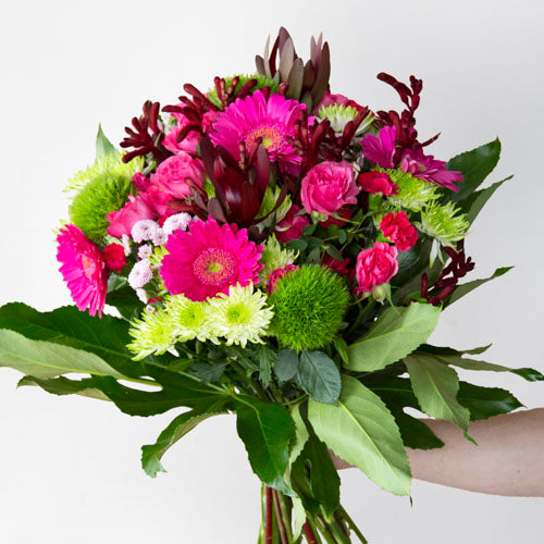 Pink & Purple Mixed Daisy Bouquet – Flower Arrangements – USA delivery -  Heart & Thorn USA