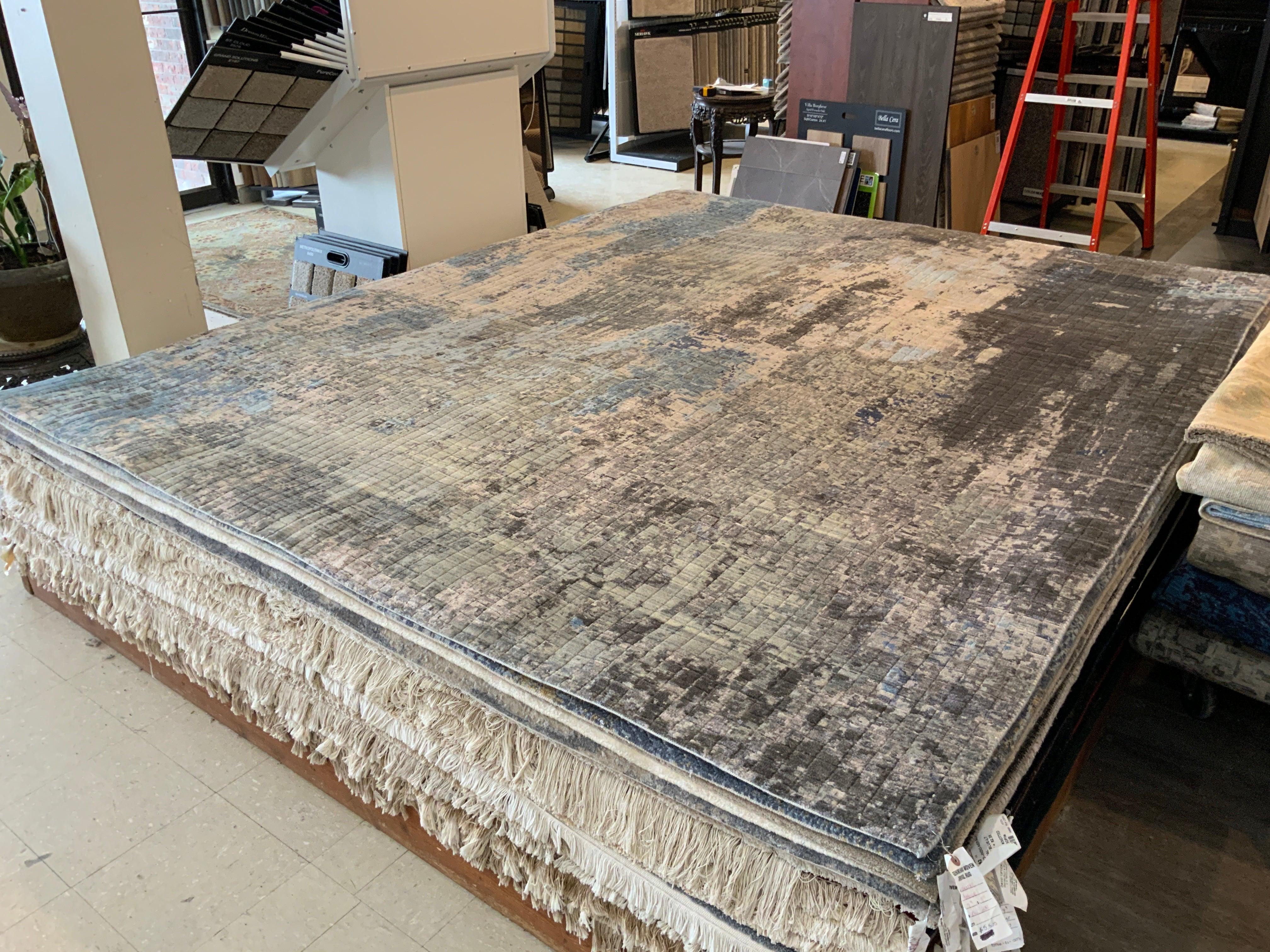 NEW 8ft. x 10ft. MODERN AMOUR