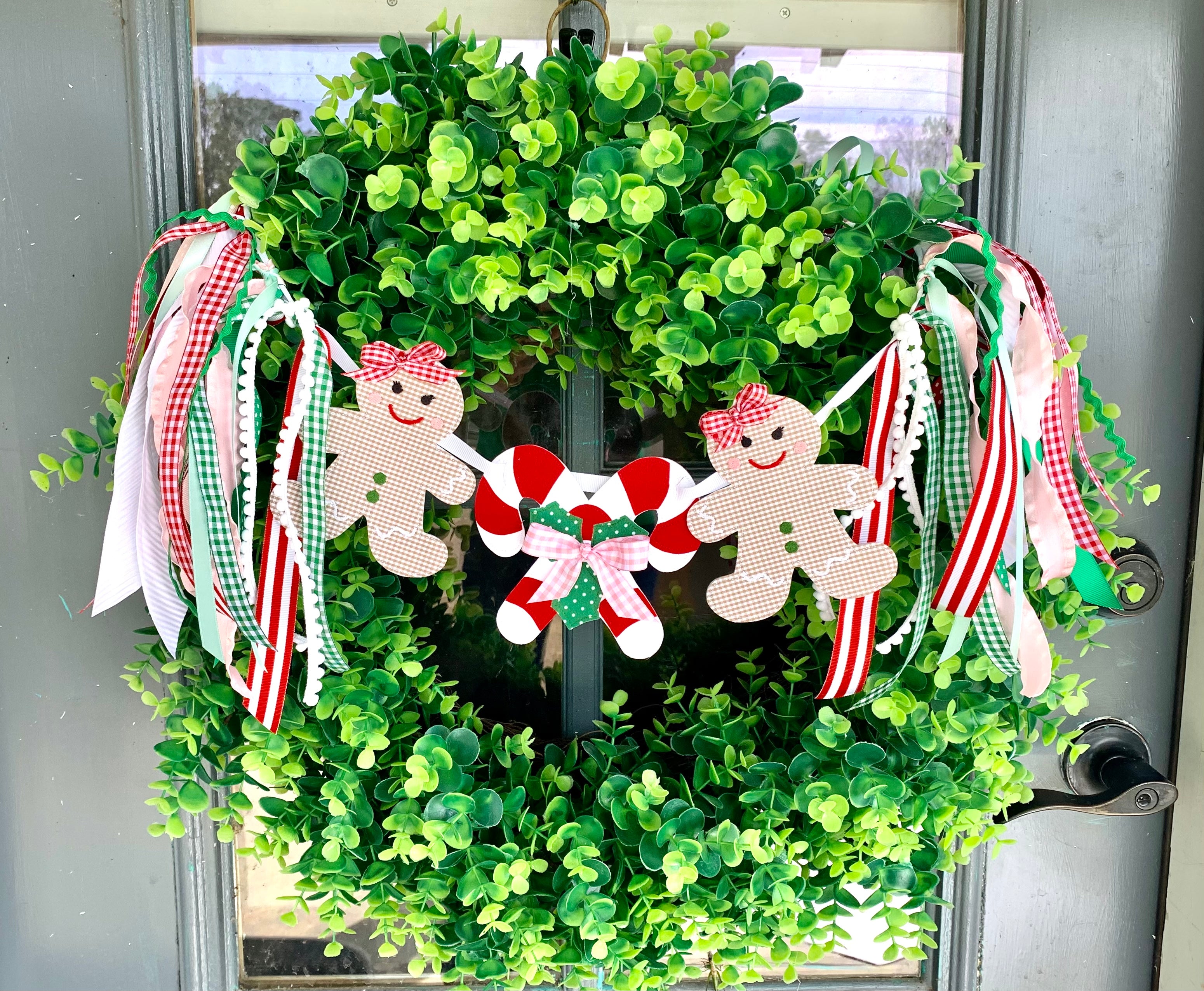 Gingerbread with candy cane wreath banner