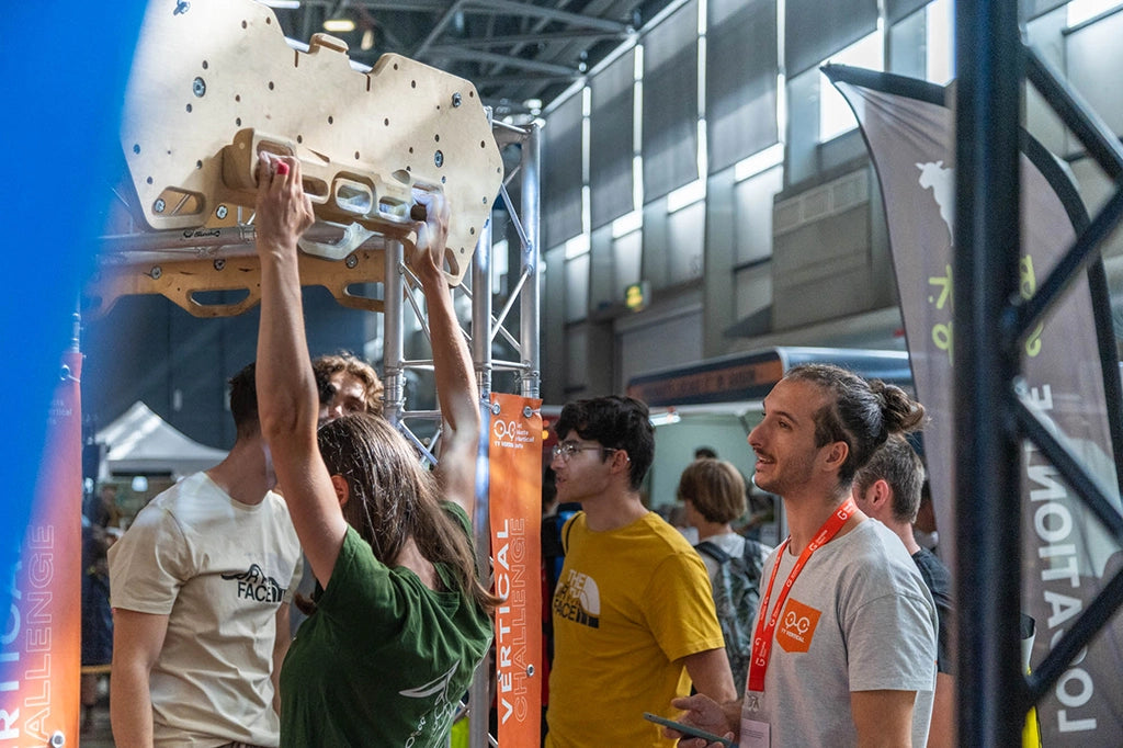 VerticalBoard-Wettbewerb bei der Klettermesse