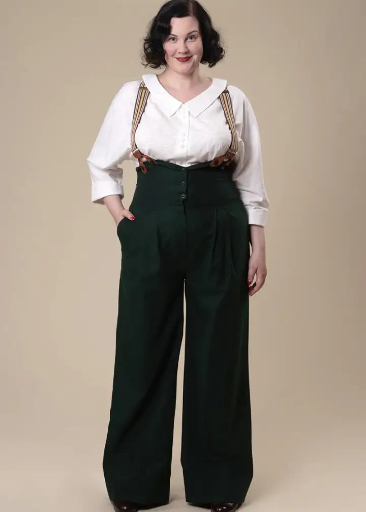 The Miss Fancy Pants Slacks in bottle green von emmy design bei Dotty&Dan