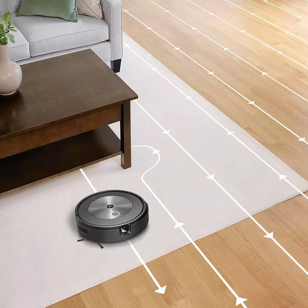 Roomba 692 vs j7+: Which robot vac delivers the sucker punch