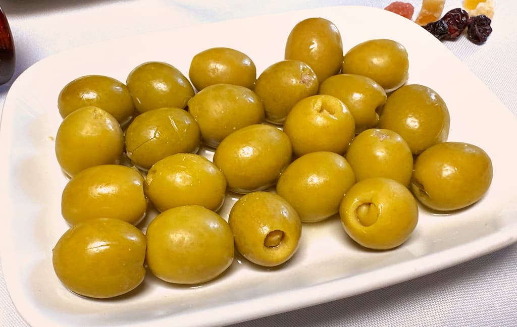 La box a tapas Juin aperitif espagnol apero olives