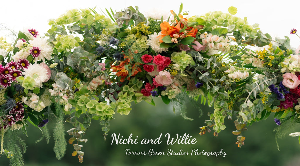 Bold Summer Wedding Flowers E's Florals Solon Iowa Wedding Florist