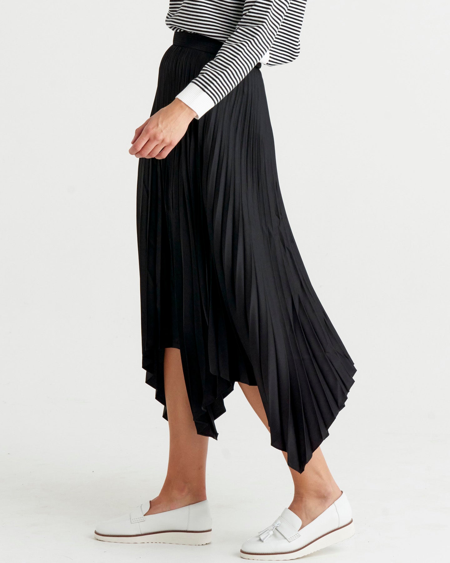 Louis Pleated Skirt - Black