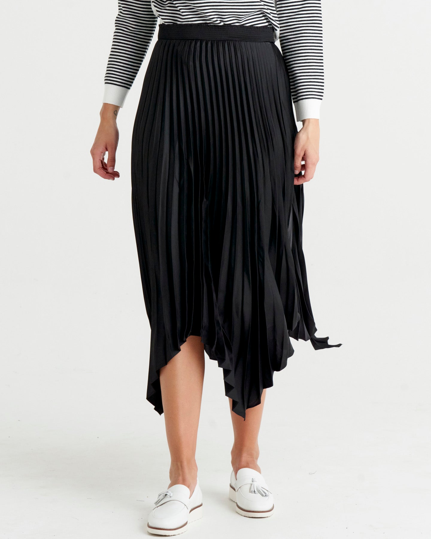 Louis Pleated Skirt - Black