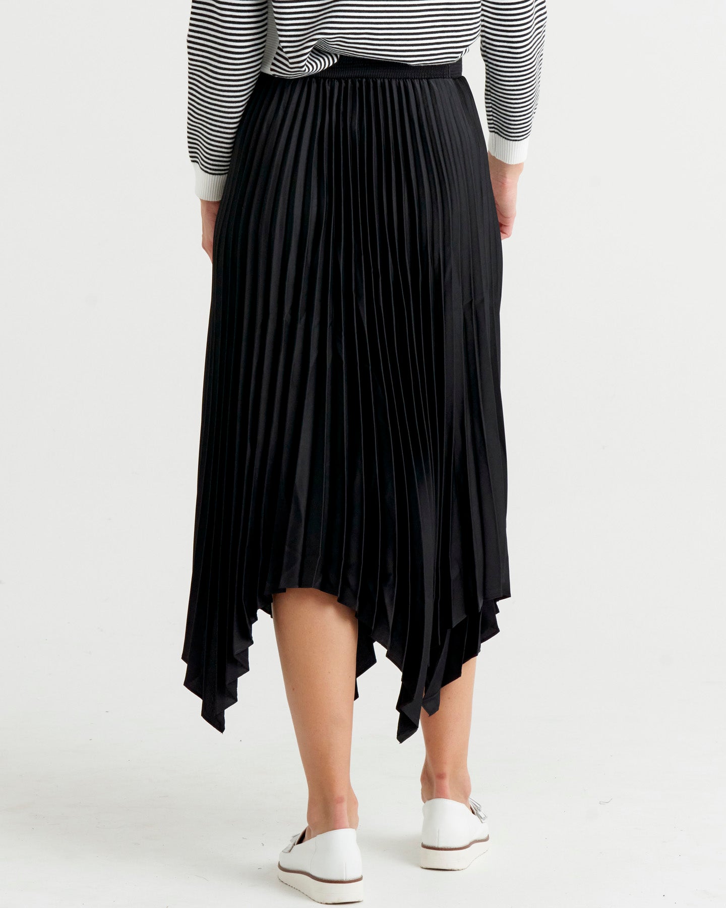 Louis Pleated Skirt - Black