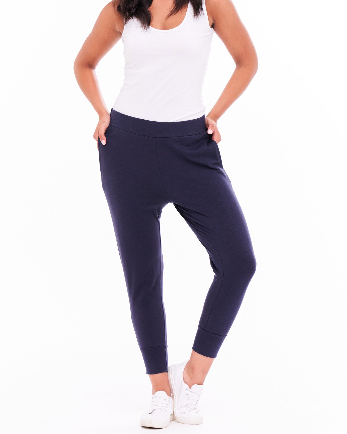 Alexia Crop Jogger - Navy