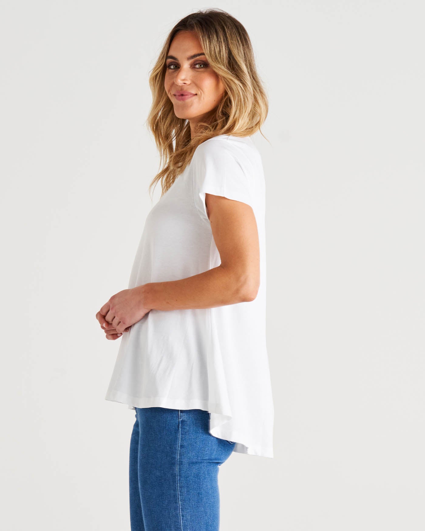 Tegan Relaxed Fit Swing Basic Cotton Tee - White