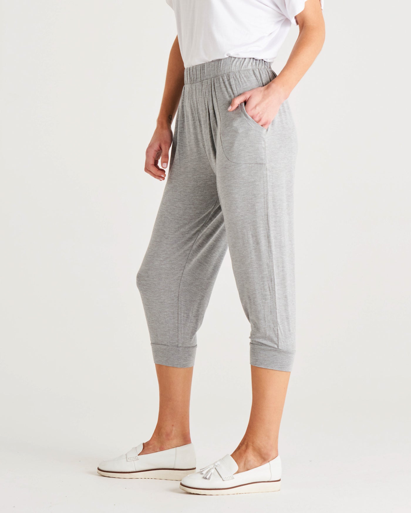 Tokyo Stretchy Mid-Rise Cropped 3/4 Jogger Pants - Grey Marle