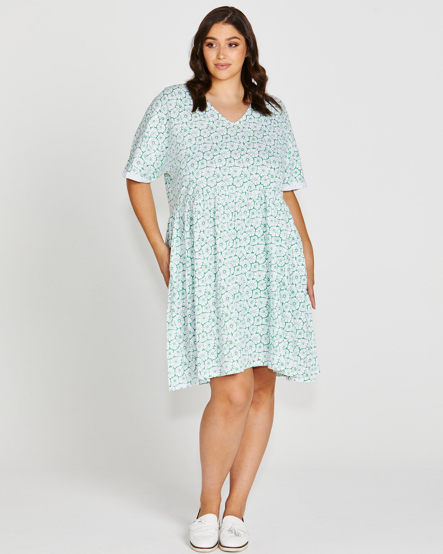 Portsea Relaxed V-Neck Cotton T-Shirt Dress - Retro Floral Green/White