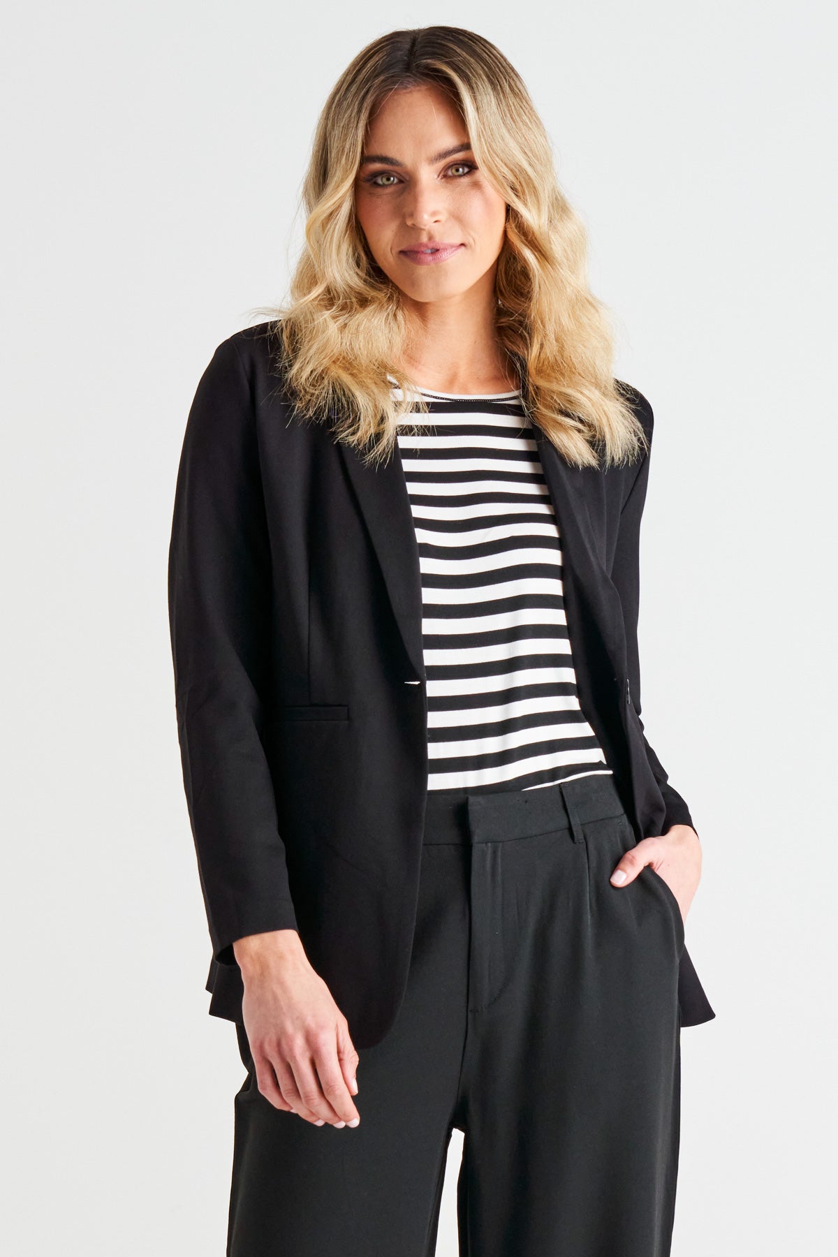 Portsea Single-Breasted Stretchy Lightweight Blazer - Black