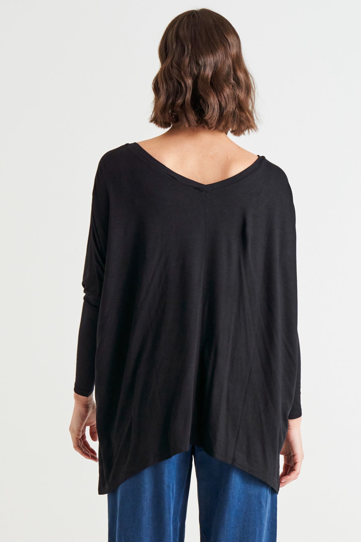 Kyoto V-Neck Loose Stretchy Basic Tee - Black