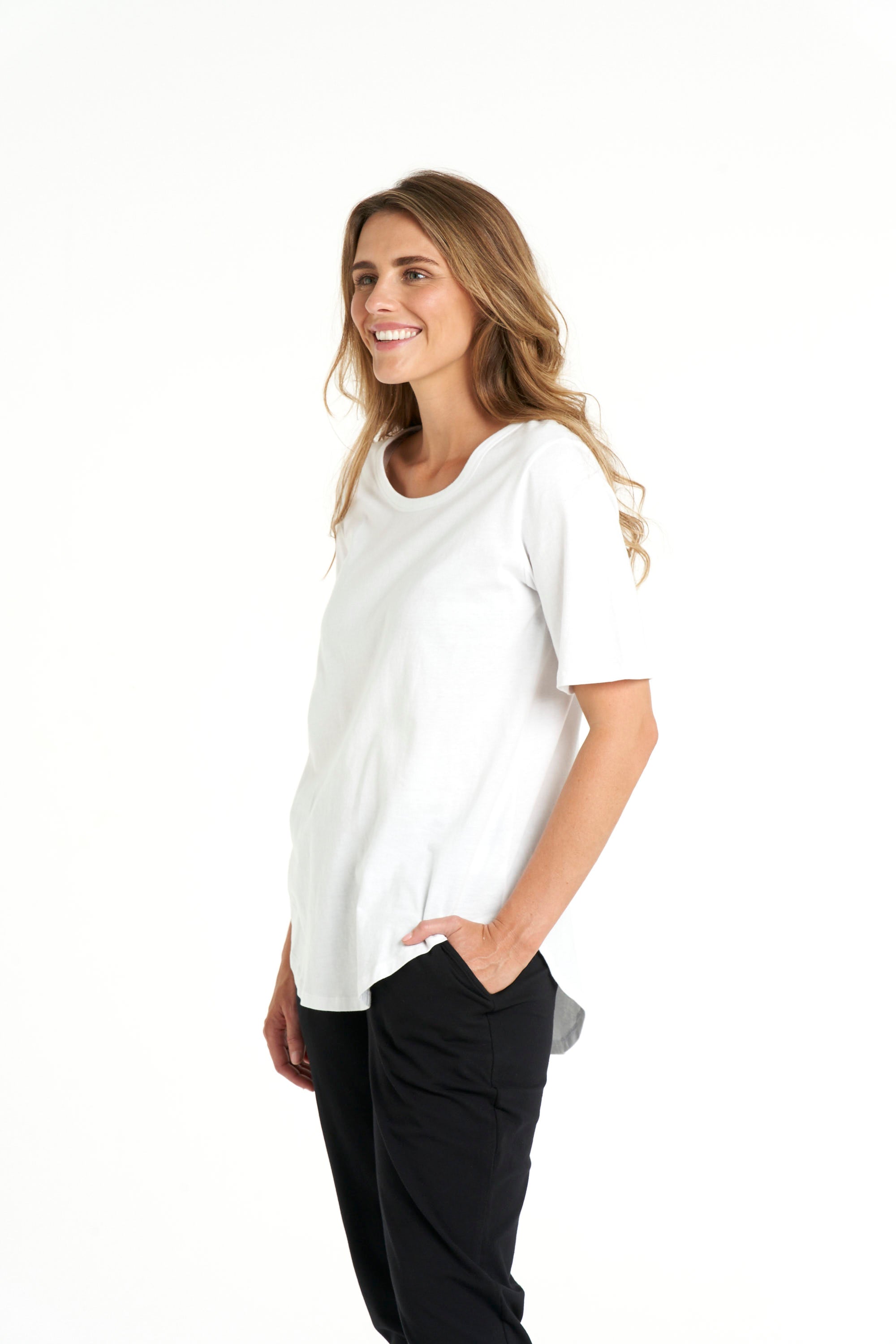 Ariana Basic Cotton Basic Tee - White