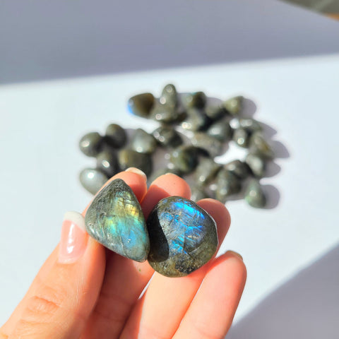 labradorite meaning