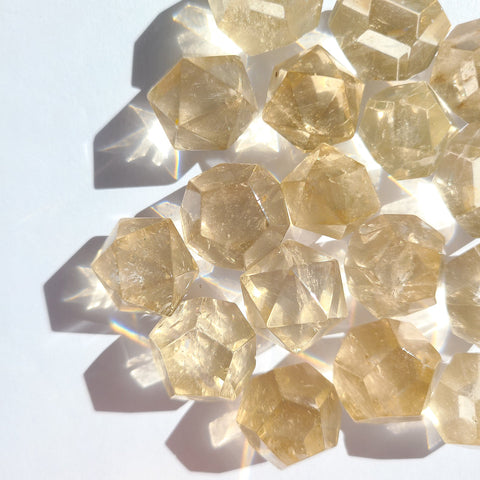 citrine for manifesting