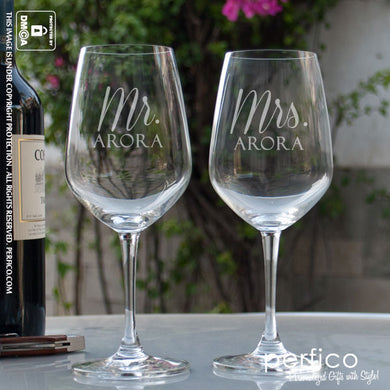 Mr and Mrs © Personalized Wine Glasses - SET of 2
