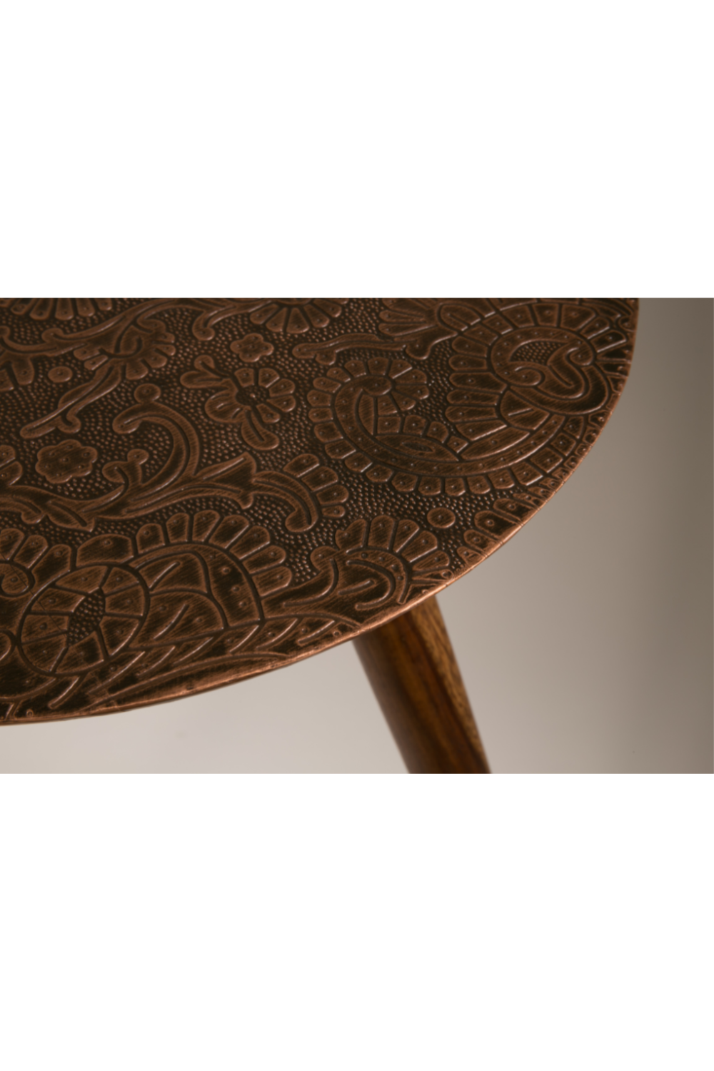 Op de kop van Getand passen Round Copper End Table | Dutchbone | European Wood Furniture