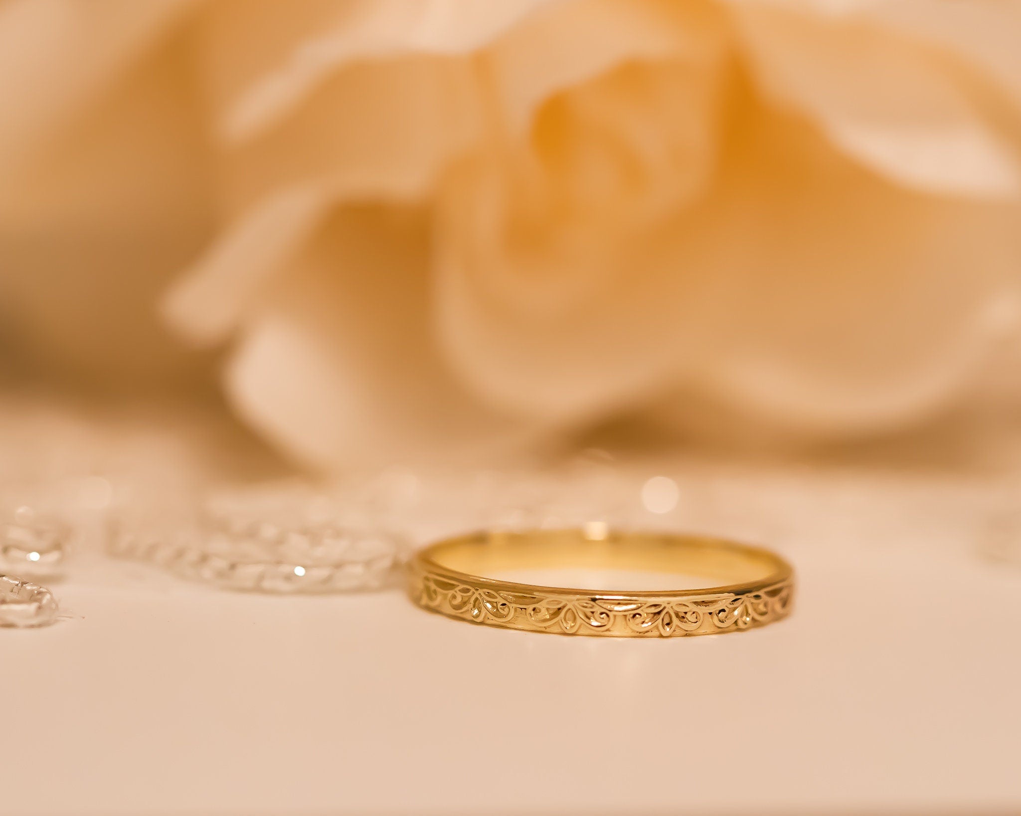 Dainty Lace Gold Ring – Sivan Lotan Jewelry