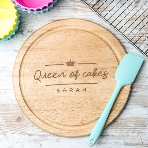 Cutting Board for the Queen of Cakes