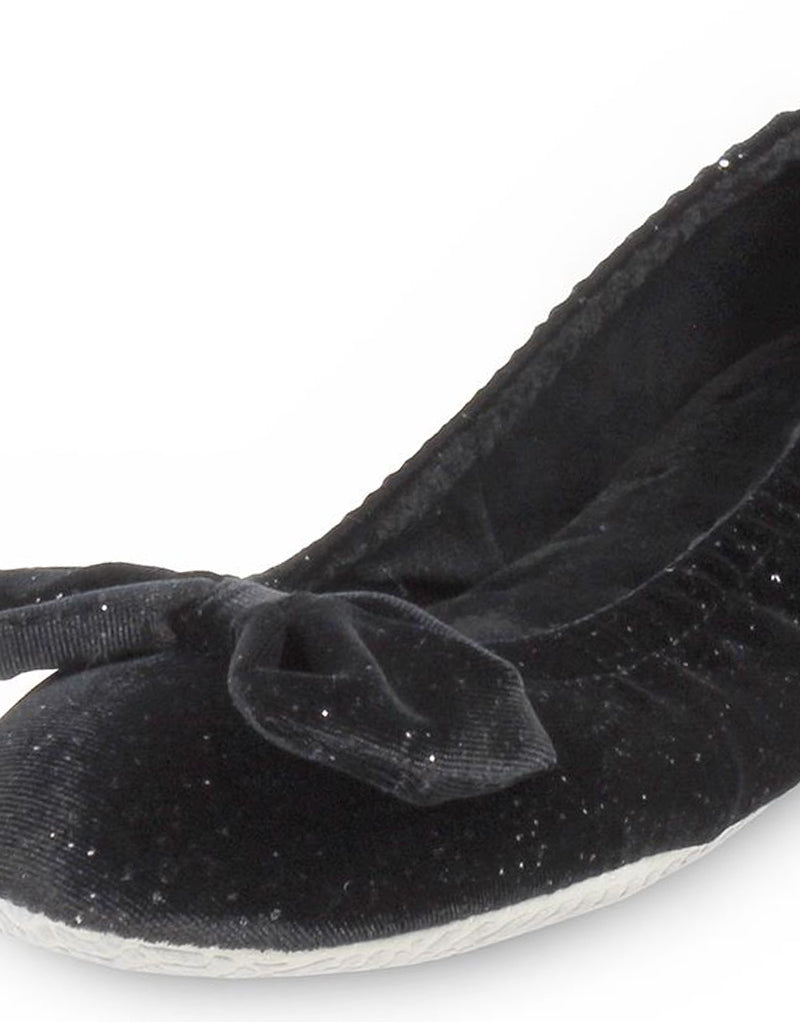 isotoner slippers black