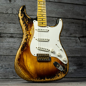 Fender Limited Edition 70th Anniversary 1954 Stratocaster Super Heavy Relic - 1-Piece Quartersawn Maple Neck Fingerboard, Wide-Fade 2-Color Sunburst