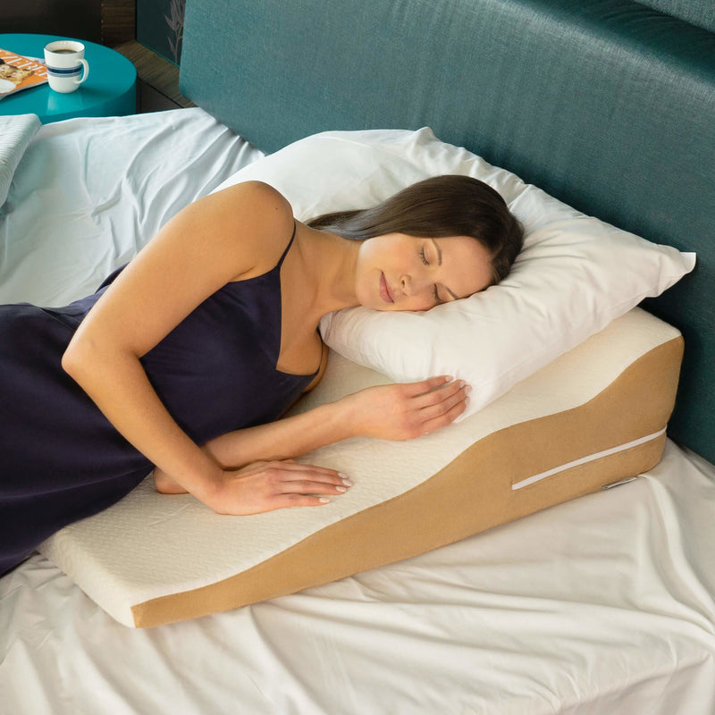 wedge pillow with antimicrobial cover