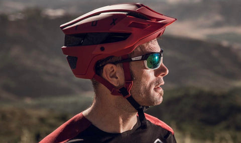 Adjustable straps for mountain bike helmets