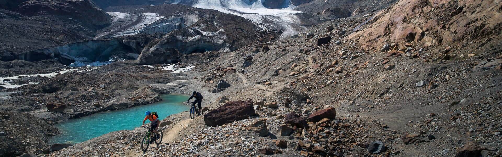 Mountain bikers off the grid.