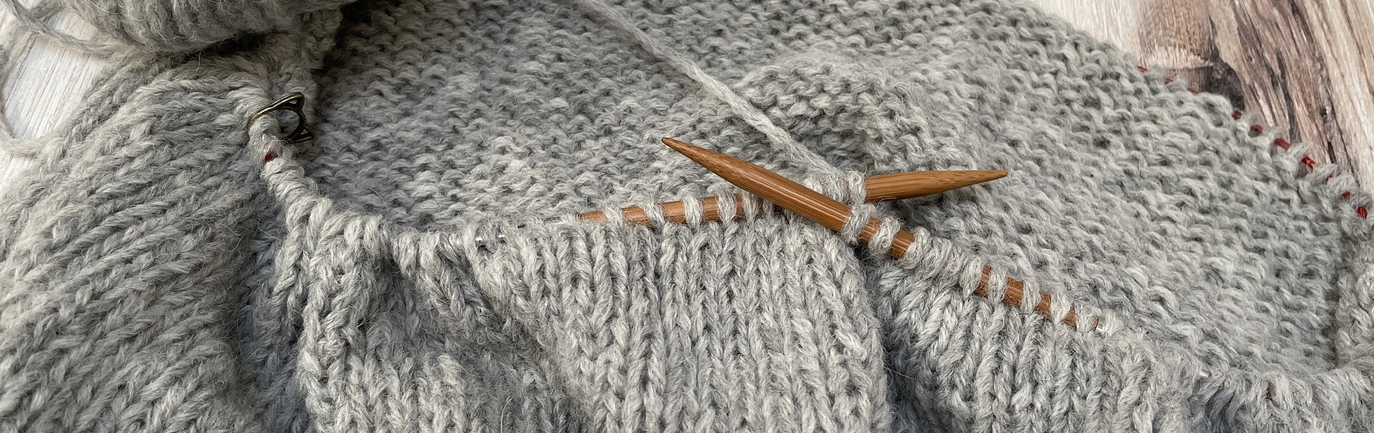 Glossary: slip 1, k2tog, pass sl st over – Lion Brand Yarn