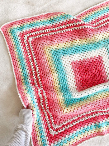 Beginner Knit & Crochet Kits – Lion Brand Yarn