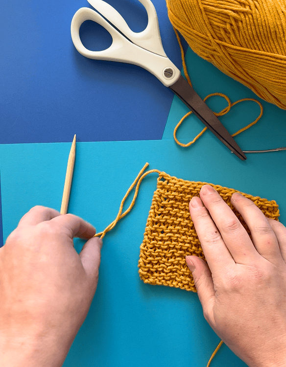 How to Knit for Beginners – Lion Brand Yarn