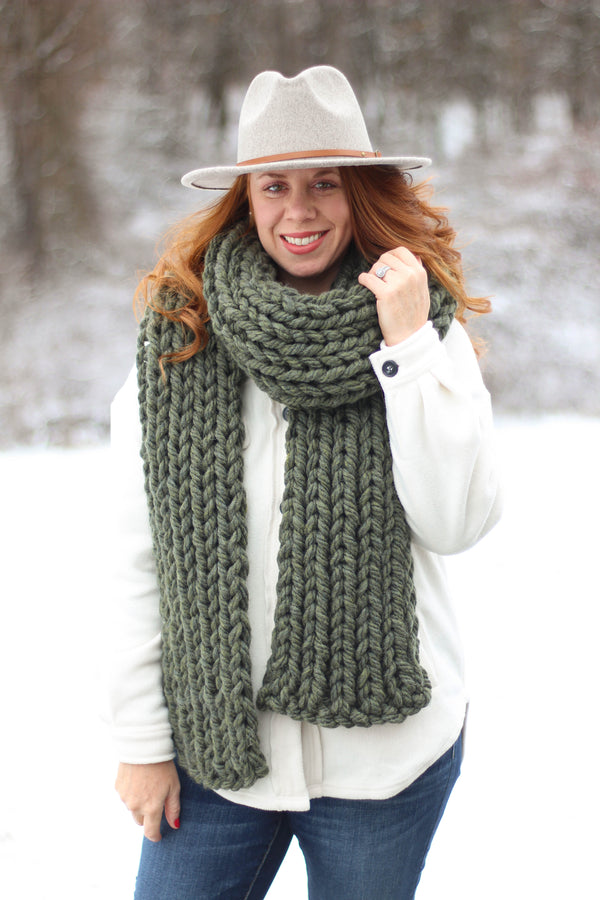 Knit Kit - Chunky Dotty Beanie and Scarf – Lion Brand Yarn