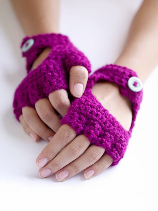 purple driving gloves