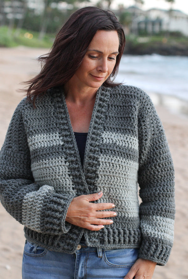 Knitted Kimono Cardigan in Lion Brand Homespun - 20132A, Knitting Patterns