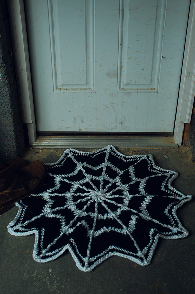 Image of Spiderweb Mat (Crochet)