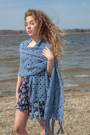 Diagonal Shaded Shawl (Crochet) – Lion Brand Yarn