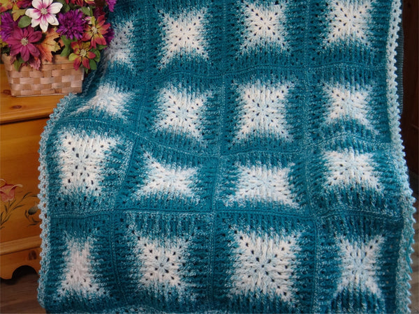 Crochet Kit - Rosebud Blanket – Lion Brand Yarn