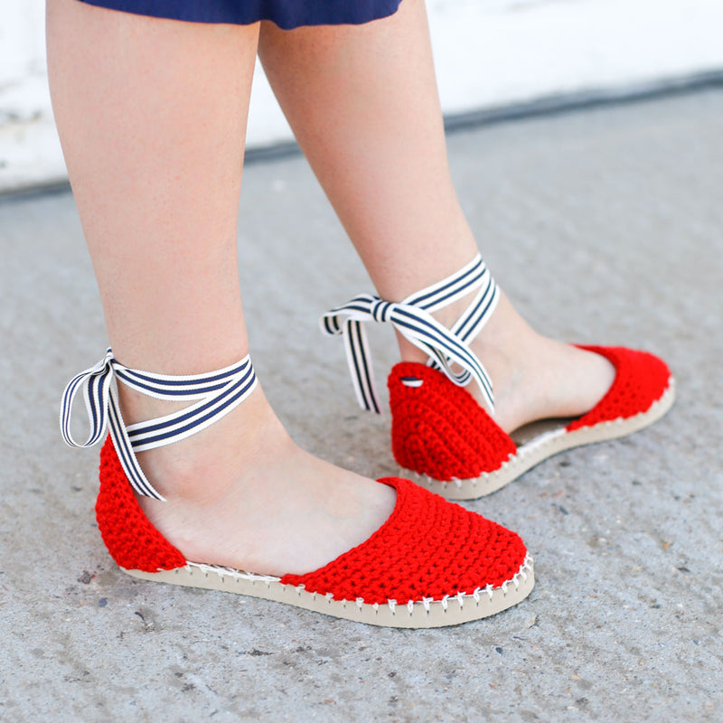 crochet espadrilles with flip flop soles lion brand yarn