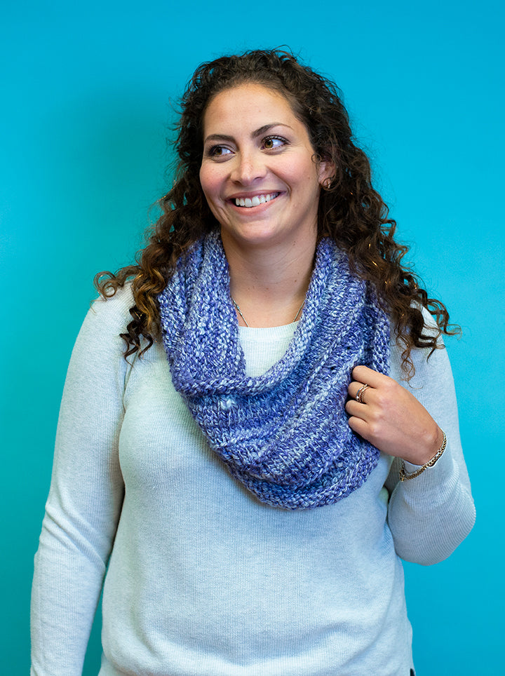 Image of Shaped Eyelet Cowl (Knit)