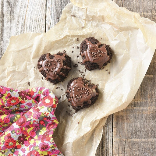 bundt pan, floral heart VDAY - Whisk