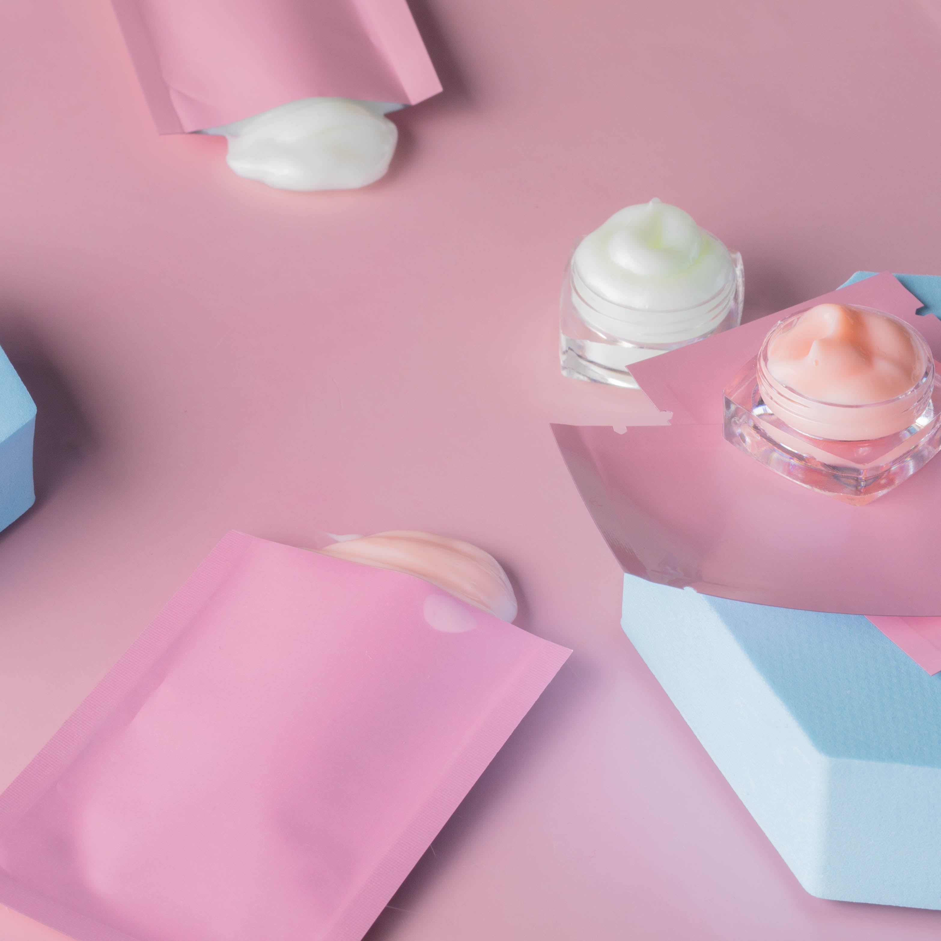 103 Glossy Pink: Product Packaging for Hair Care Samples