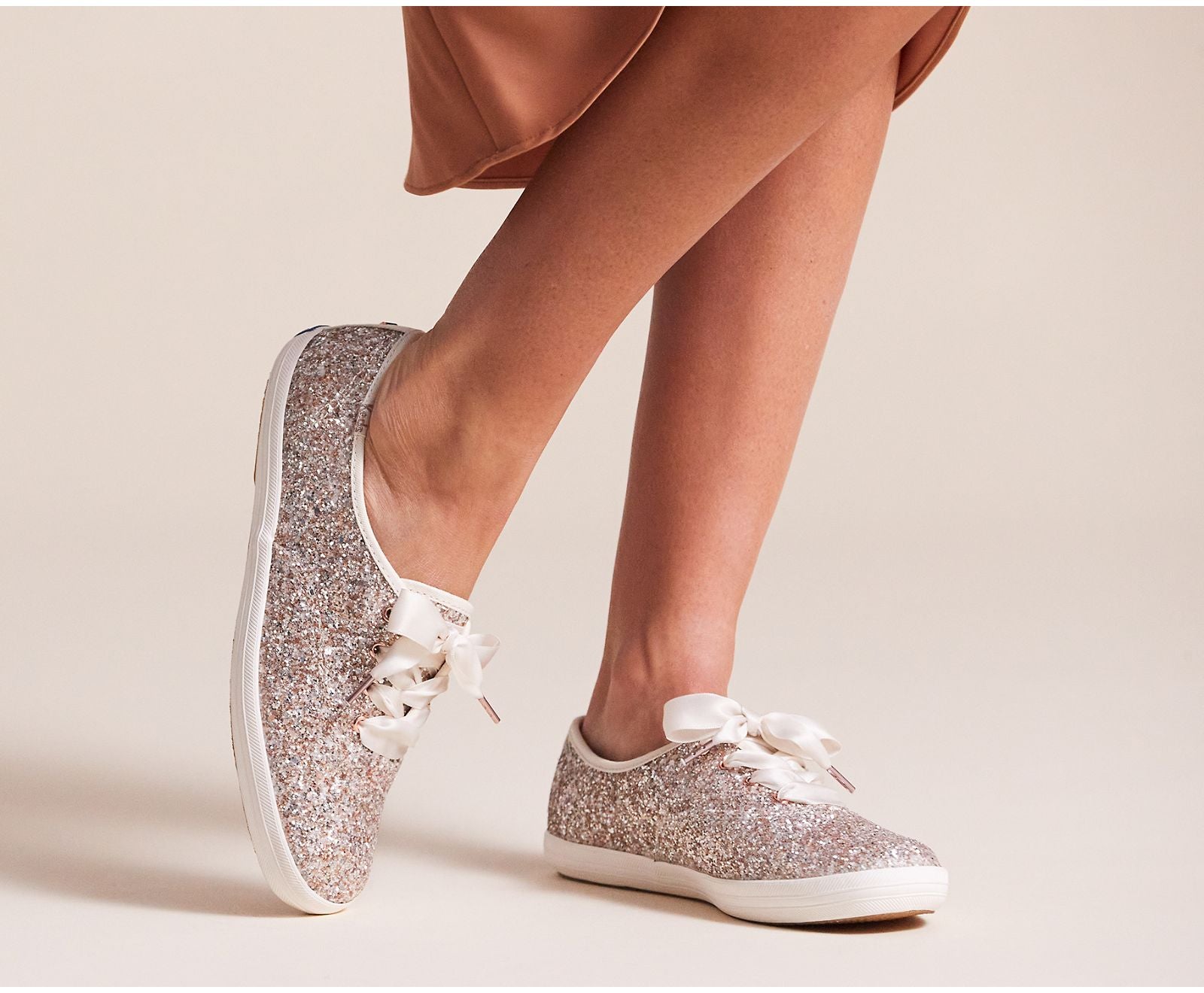 Arriba 53+ imagen kate spade keds glitter shoes