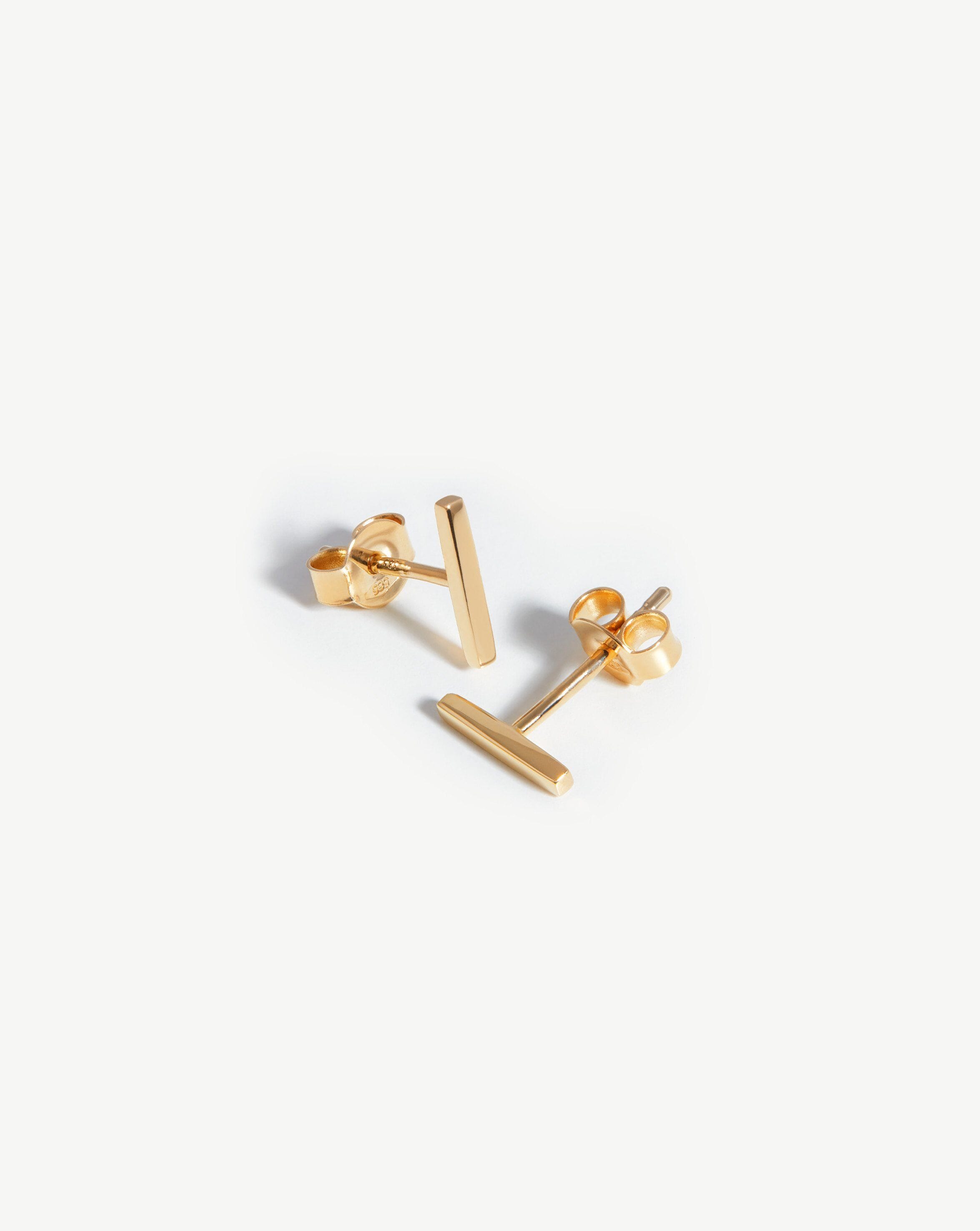 MF024890-14Y-14K Yellow Gold Small Staple Stud Earrings, 0.01Cttw-SVS Fine  Jewelry
