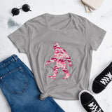 Women's short sleeve t-shirt - Pink Camo Sasquatch