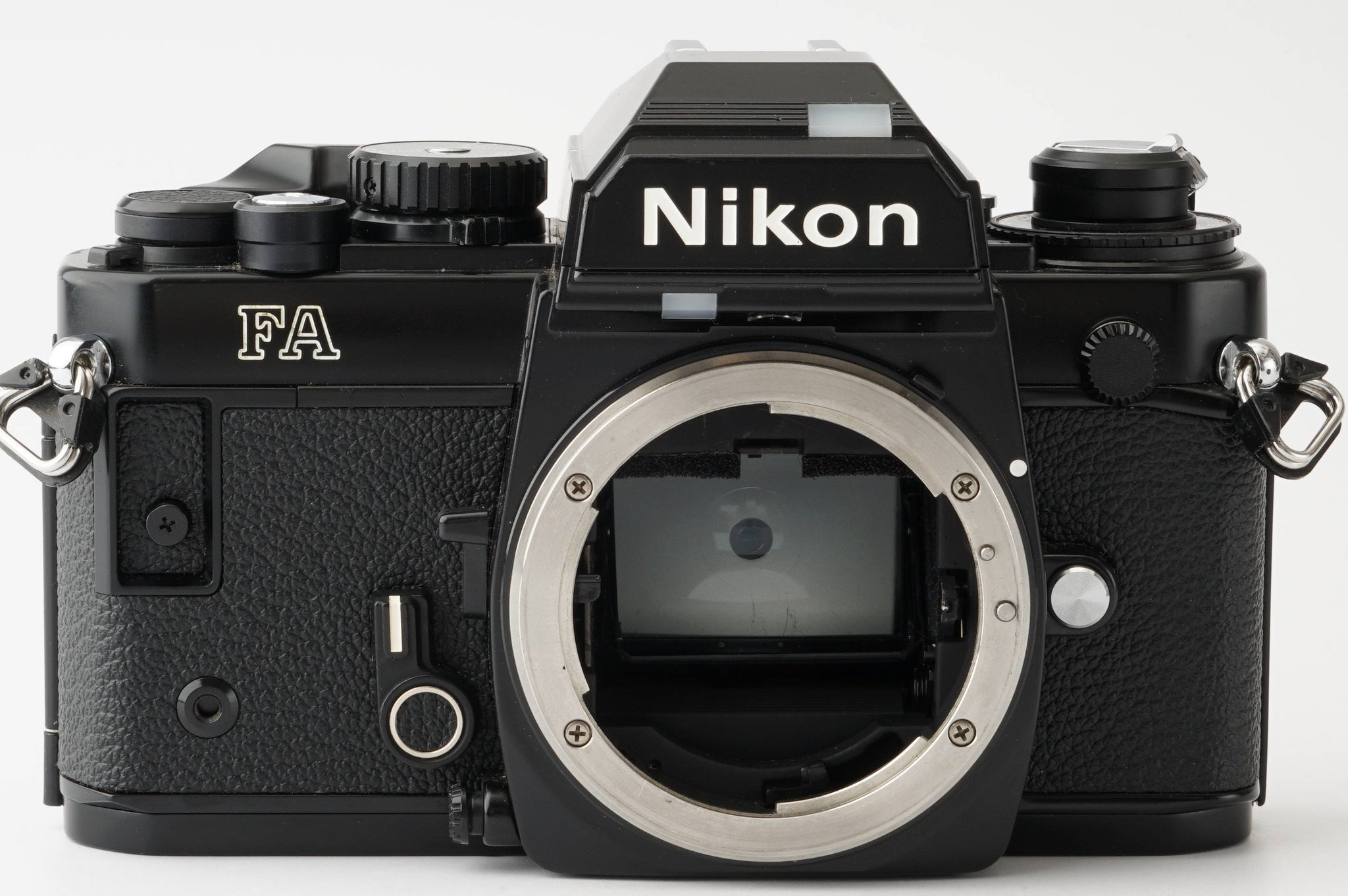 店内全品ﾎﾟｲﾝﾄ2倍!! nikon FA ブラック - フィルムカメラ