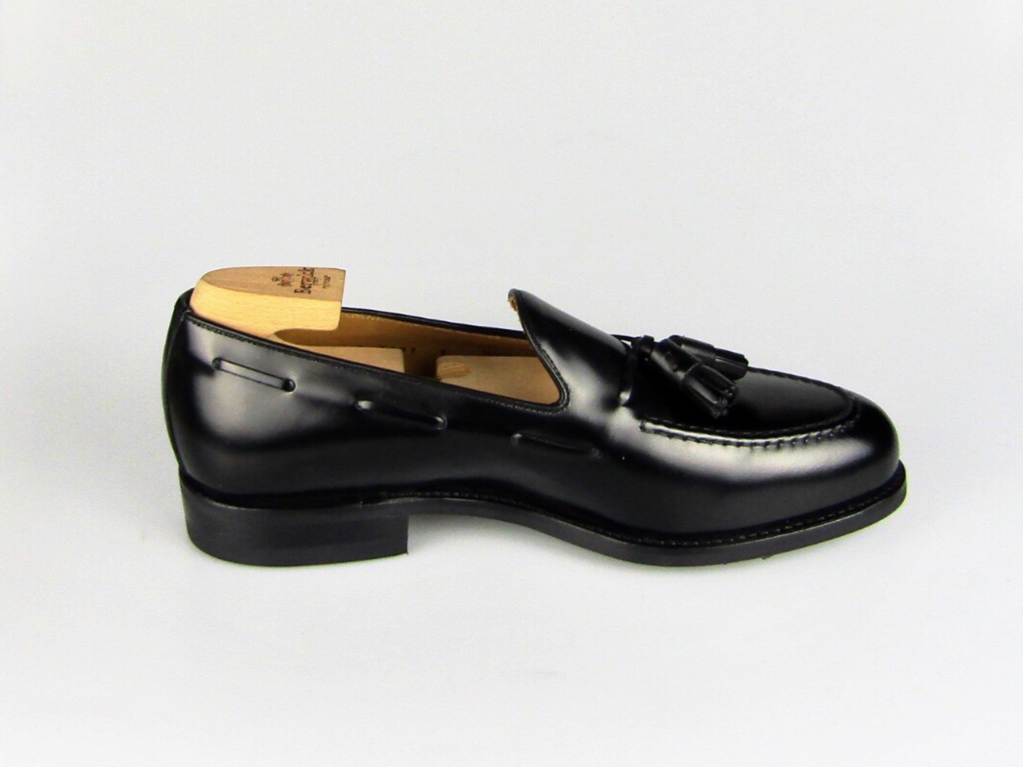 Berwick 8491 Black Leather Sole – Discount Shoe Sales Limited