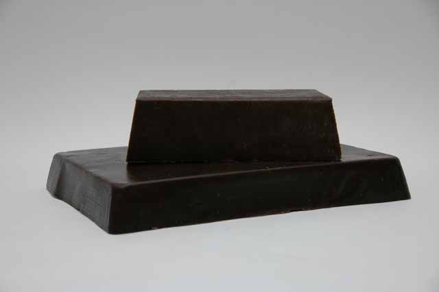 Brown Microcrystalline Wax, 66 lb. Case – Douglas and Sturgess