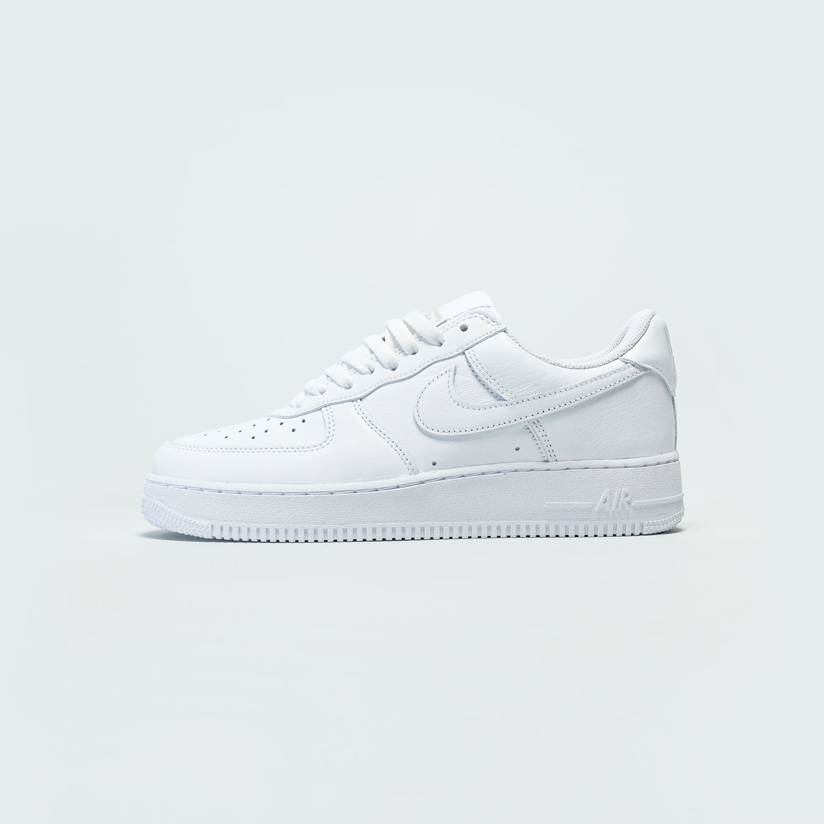 what store sells nike air force 1