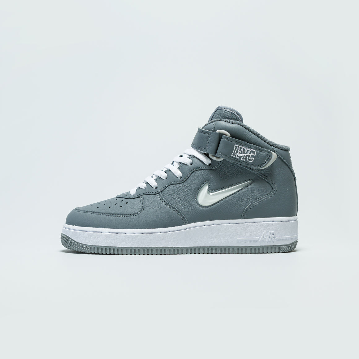 air force one nike mid